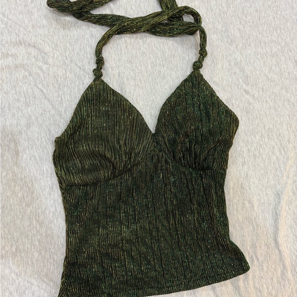 FASHION NOVA GREEN METALLIC TOP - Picture 1 of 6